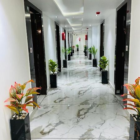 Hotel New German 아흐메다바드 외부 사진